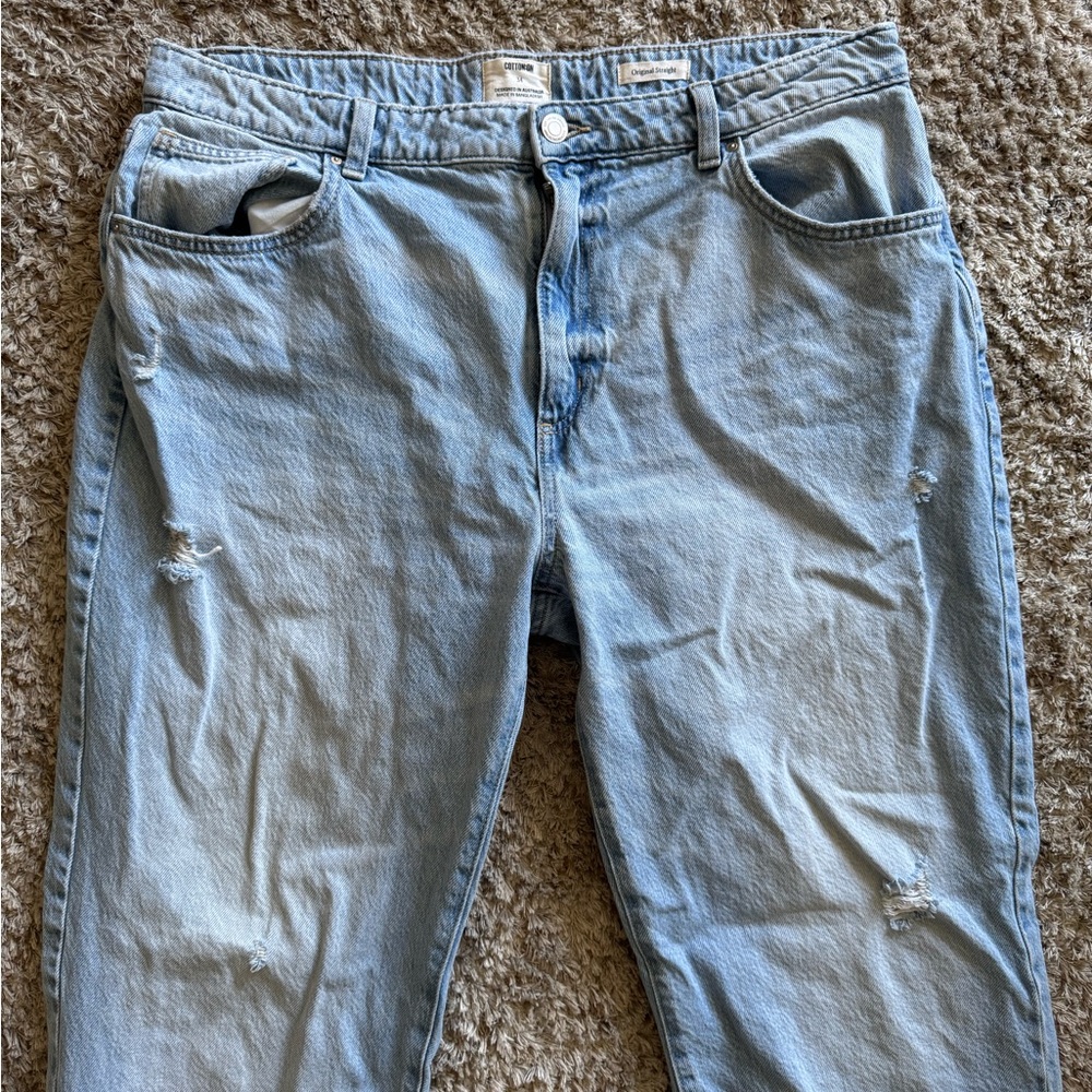 Cotton On Light Wash Straight Leg Jeans – Distressed Denim Size 34